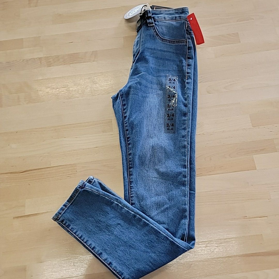 dollhouse Size 3/4 Blue Jeans Christina Curvy Collection Skinny NWT
