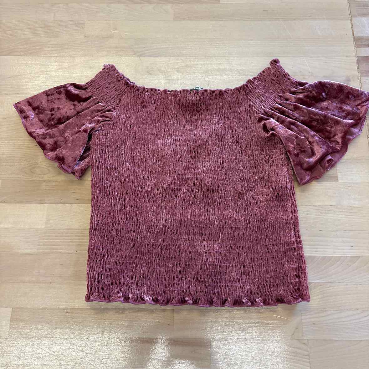 Day G Size M Pink Crop Top