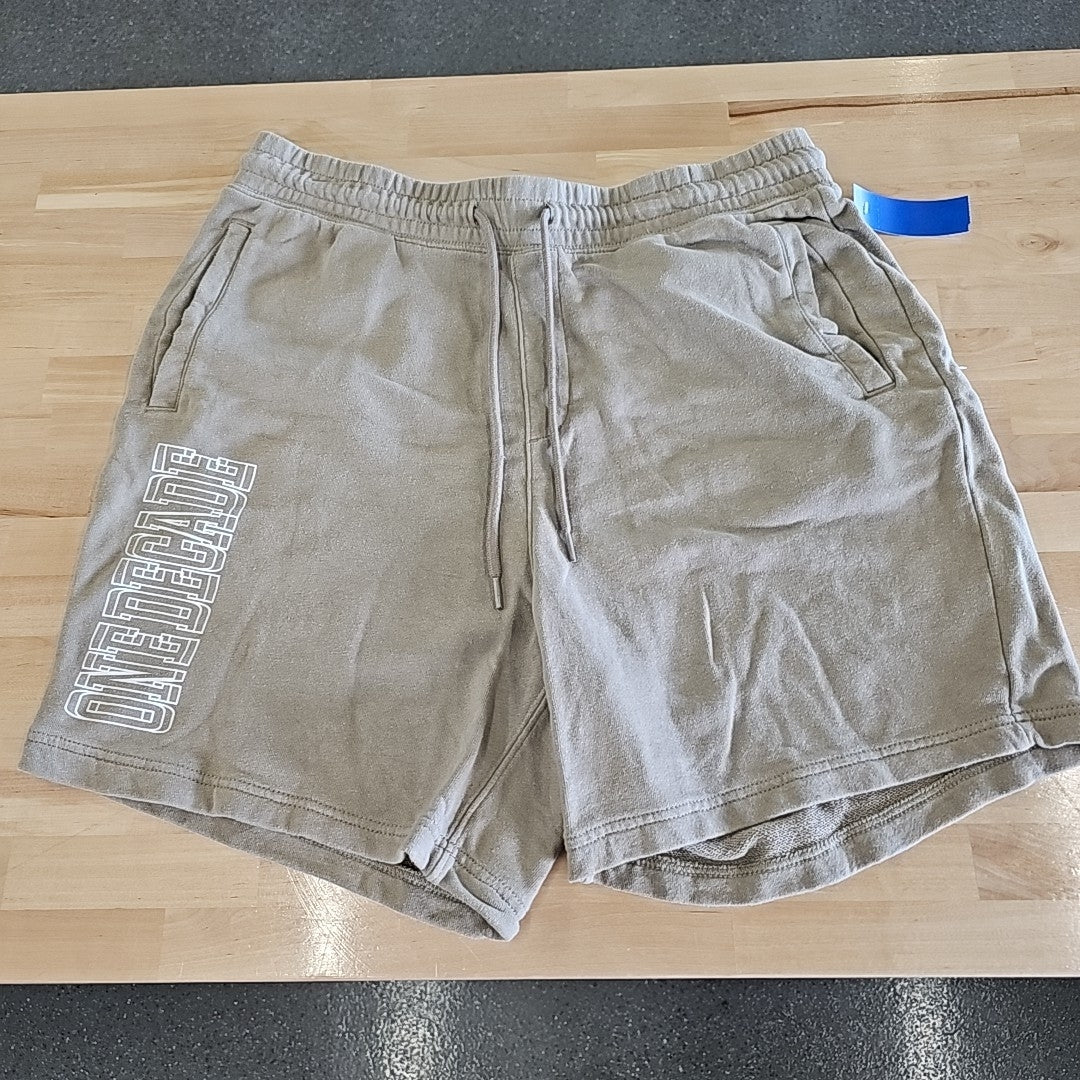 H&M Men's Size L Beige MENS Shorts