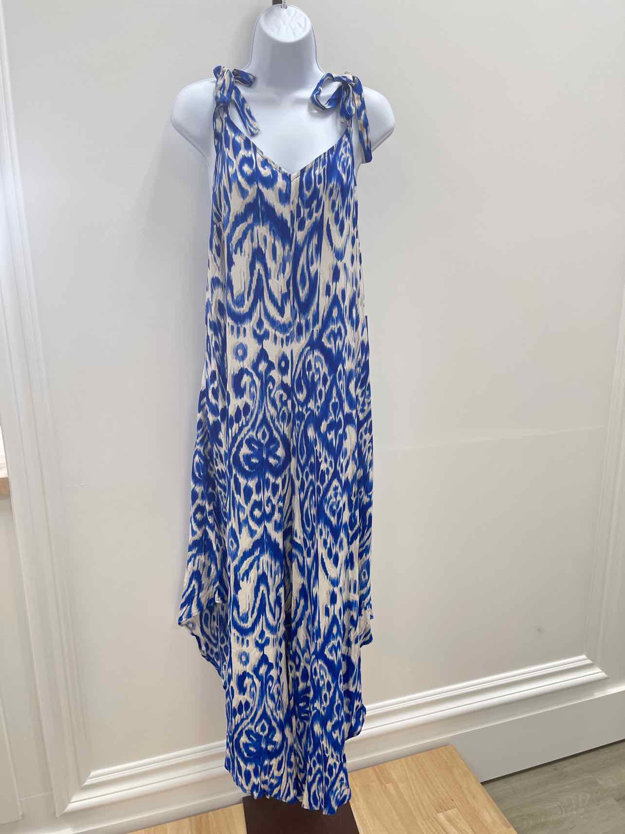 Vince Camuto Size XL V-Neck Tie-Strap Cascade-Leg Jumpsuit - Royal Azure