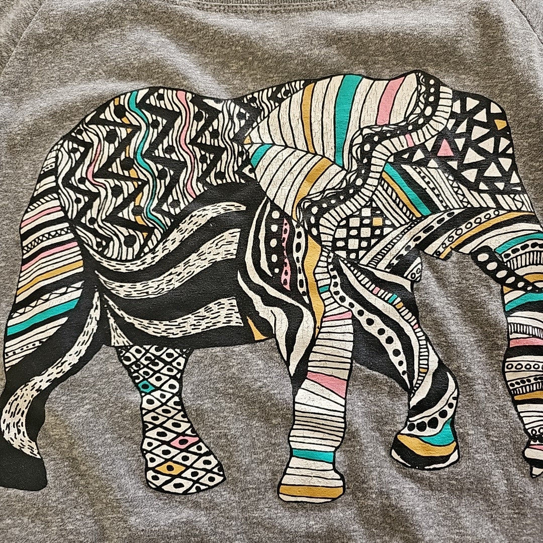 ILoveH81 Size M Gray Sweater