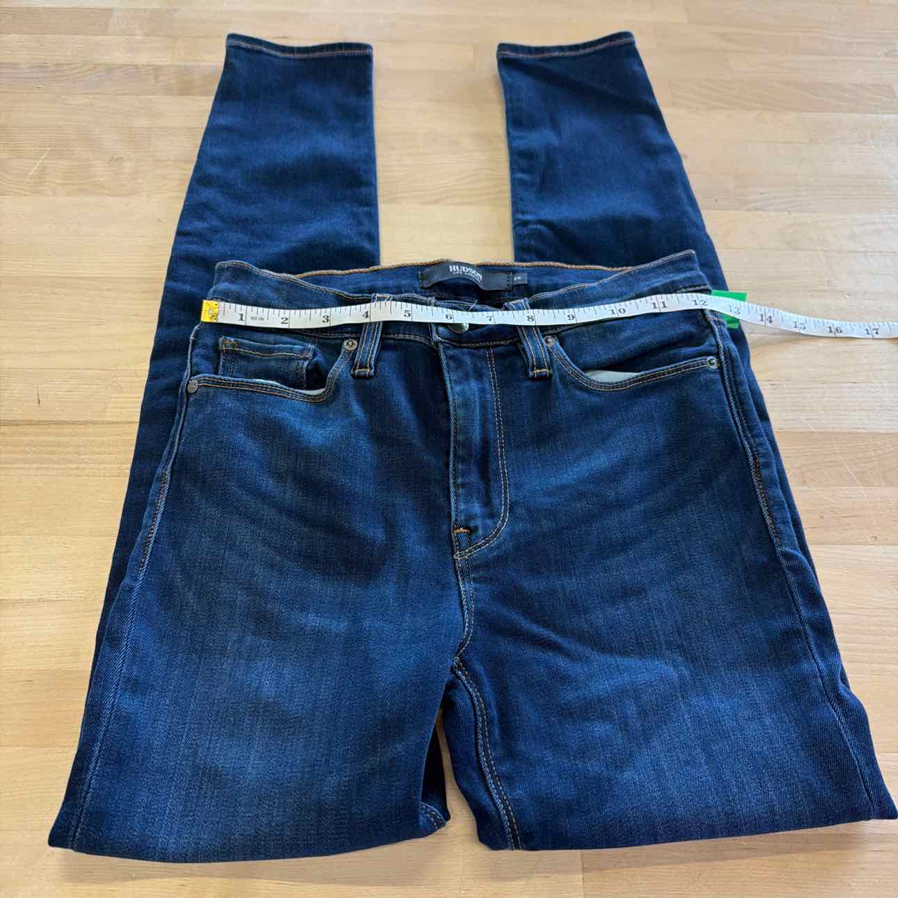 Hudson Size 25 Dark BLue Preloved Jeans