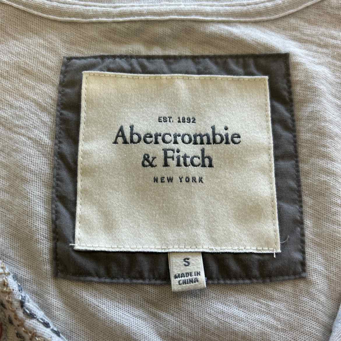 Abercrombie & Fitch Size S Gray Shirt