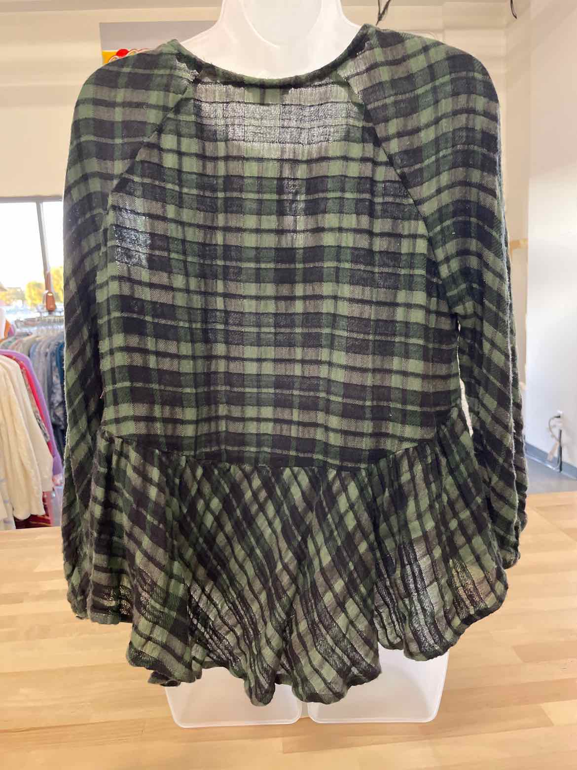 holding horses Size M Green Blouse