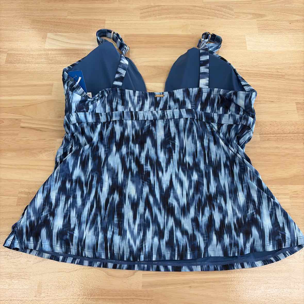 Anne Cole Size 22W Plus Size Printed Ring-Trim Plunge Tankini Top - Blue White
