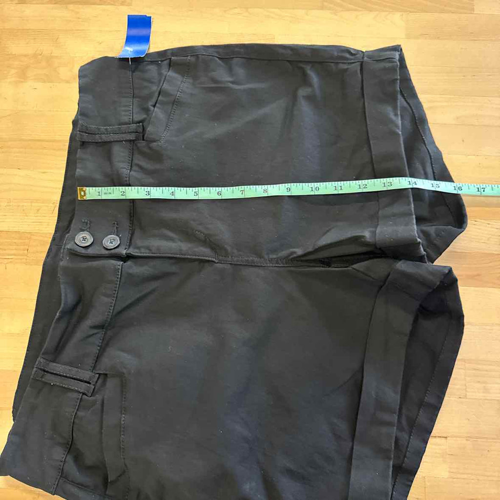 Torrid Women Size 16 Black Preloved Shorts