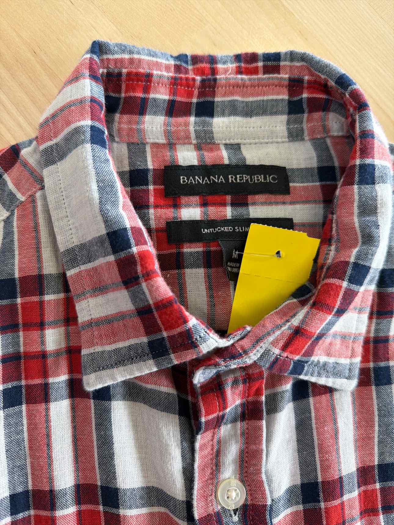 Banana Republic Size M Green MENS Button Down Shirt