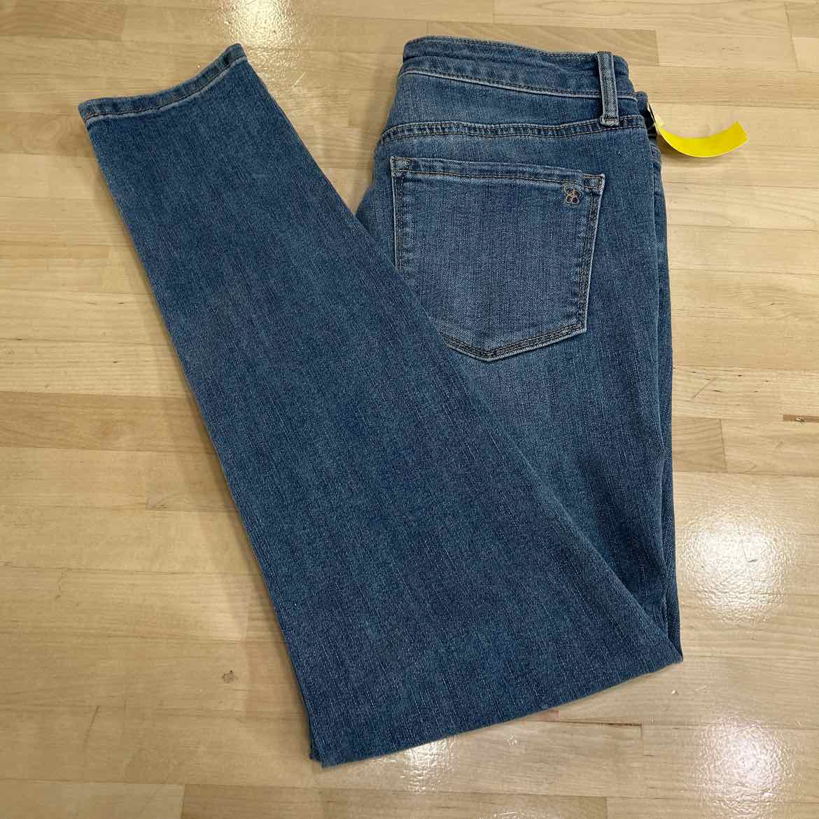 Jessica Simpson Size 9 Blue Denim Preloved Jeans