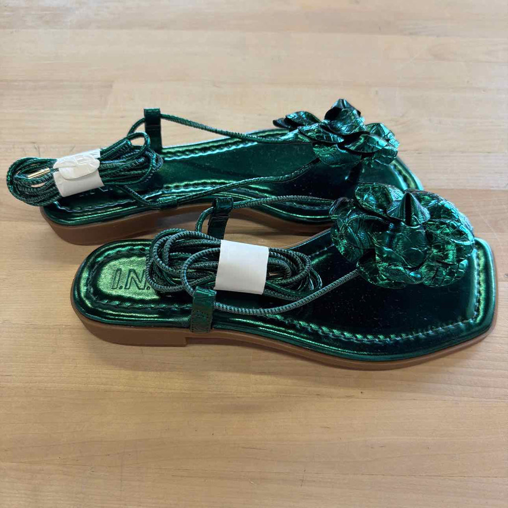I.n.c. International Concepts Women's Gilma Flower Flat Sandals, Created for Mac