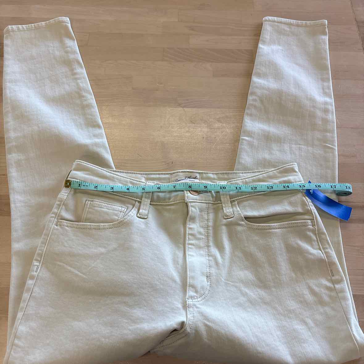 Universal Thread Size 10 Yellow Jeans