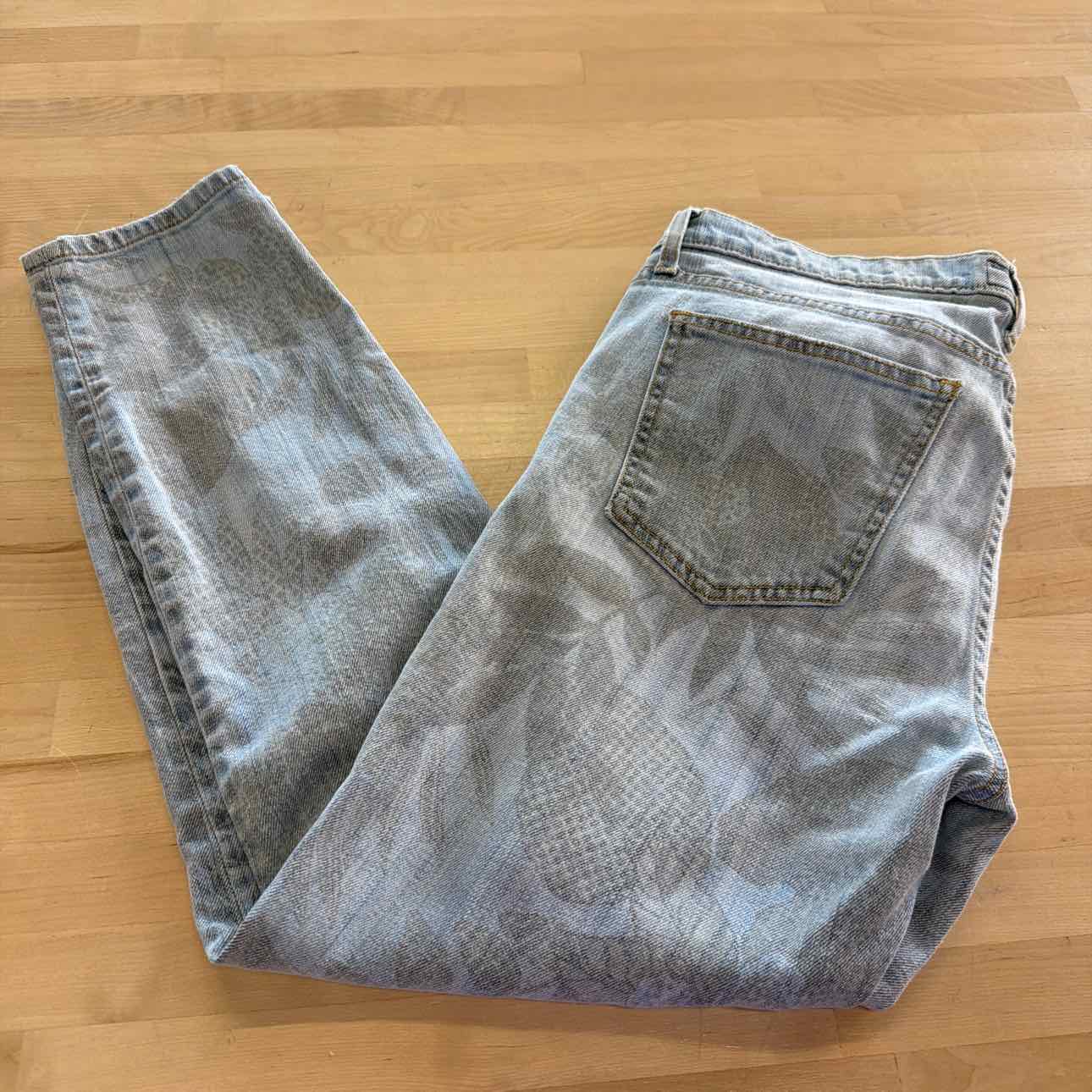 Current Affair Size 0 Denim Faille Preloved Jeans