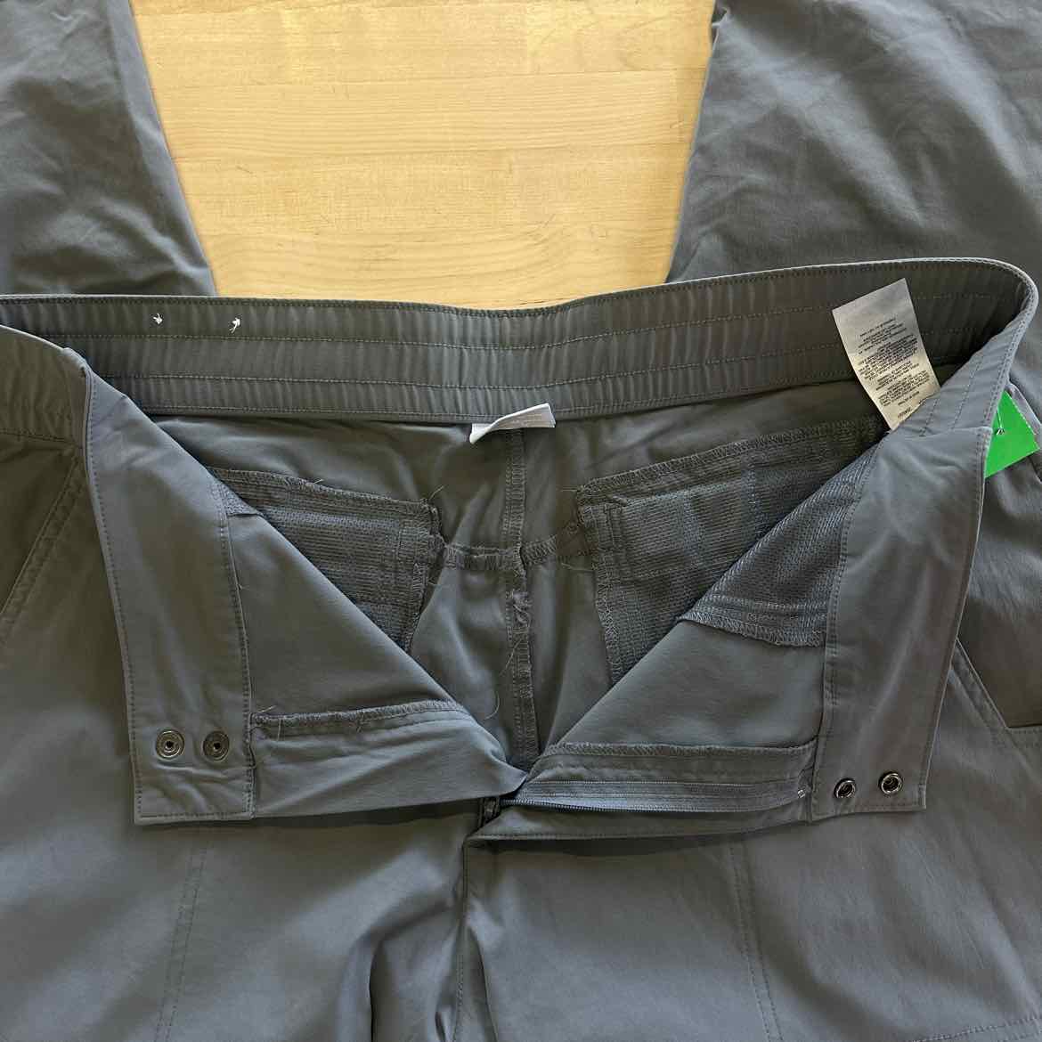 Columbia Size 18 Gray Preloved Athletic Pants