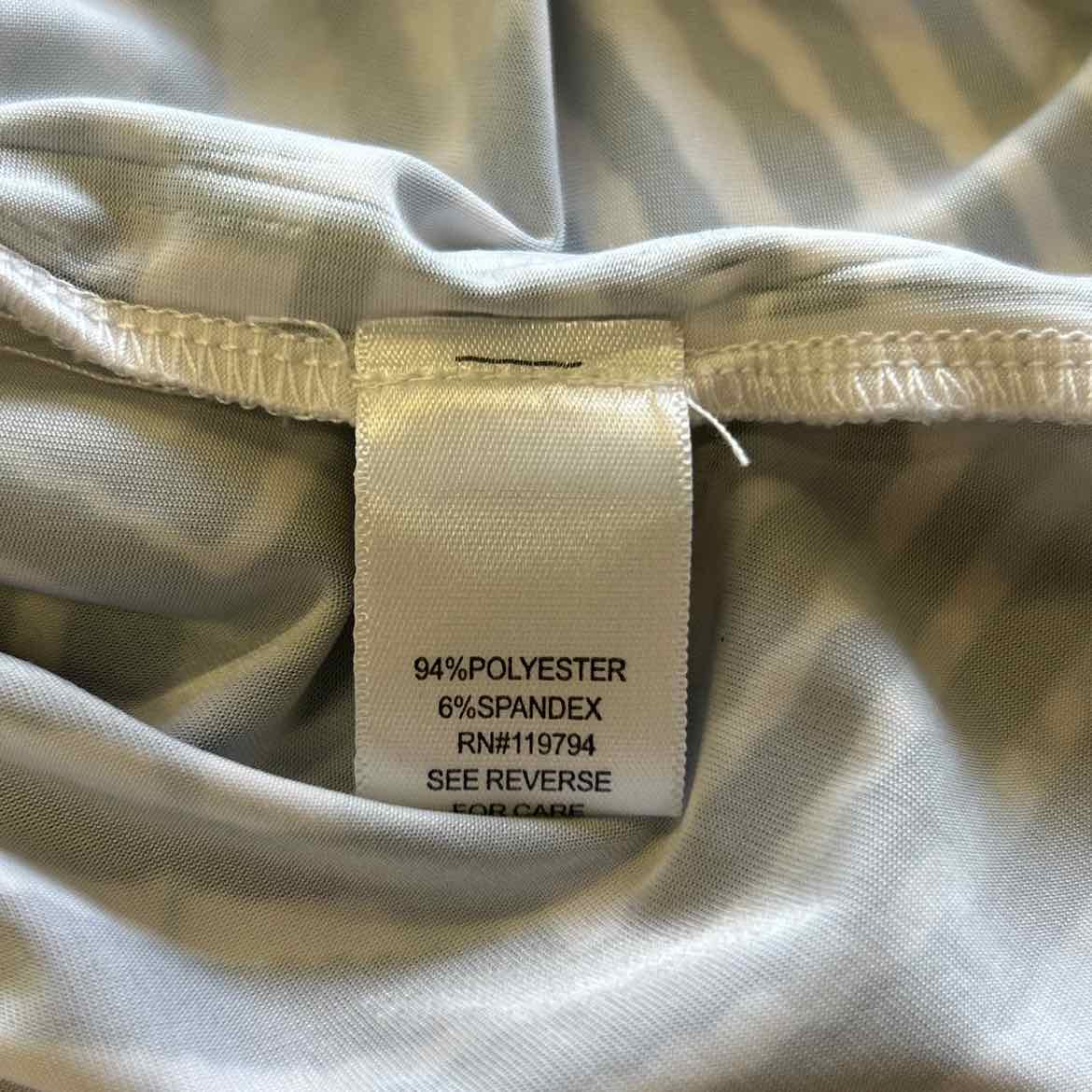 one world Size XL Multi-Color Preloved Tank