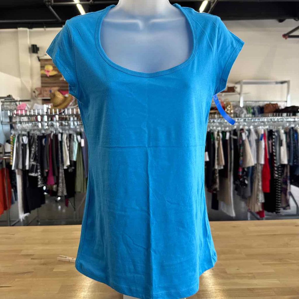 Gap Size M Blue T-shirt