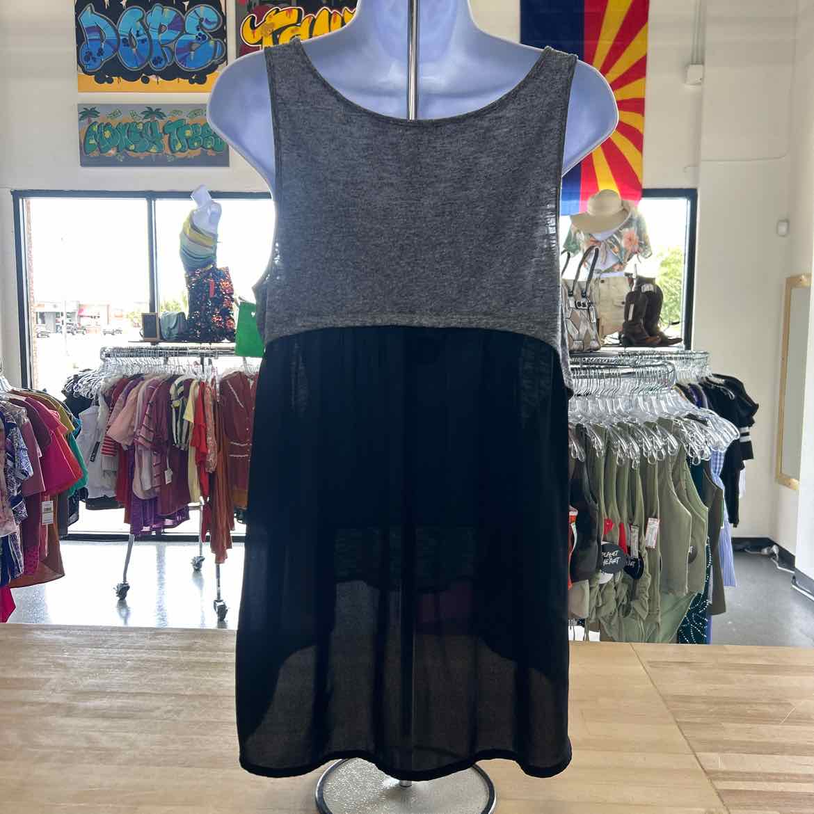 Express Size M Gray Preloved Tank