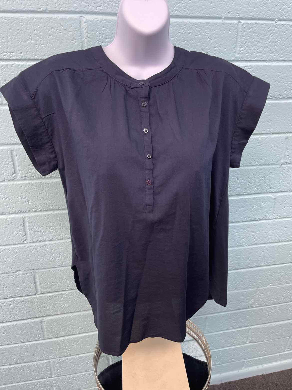 Workshop Size XS Black Blouse