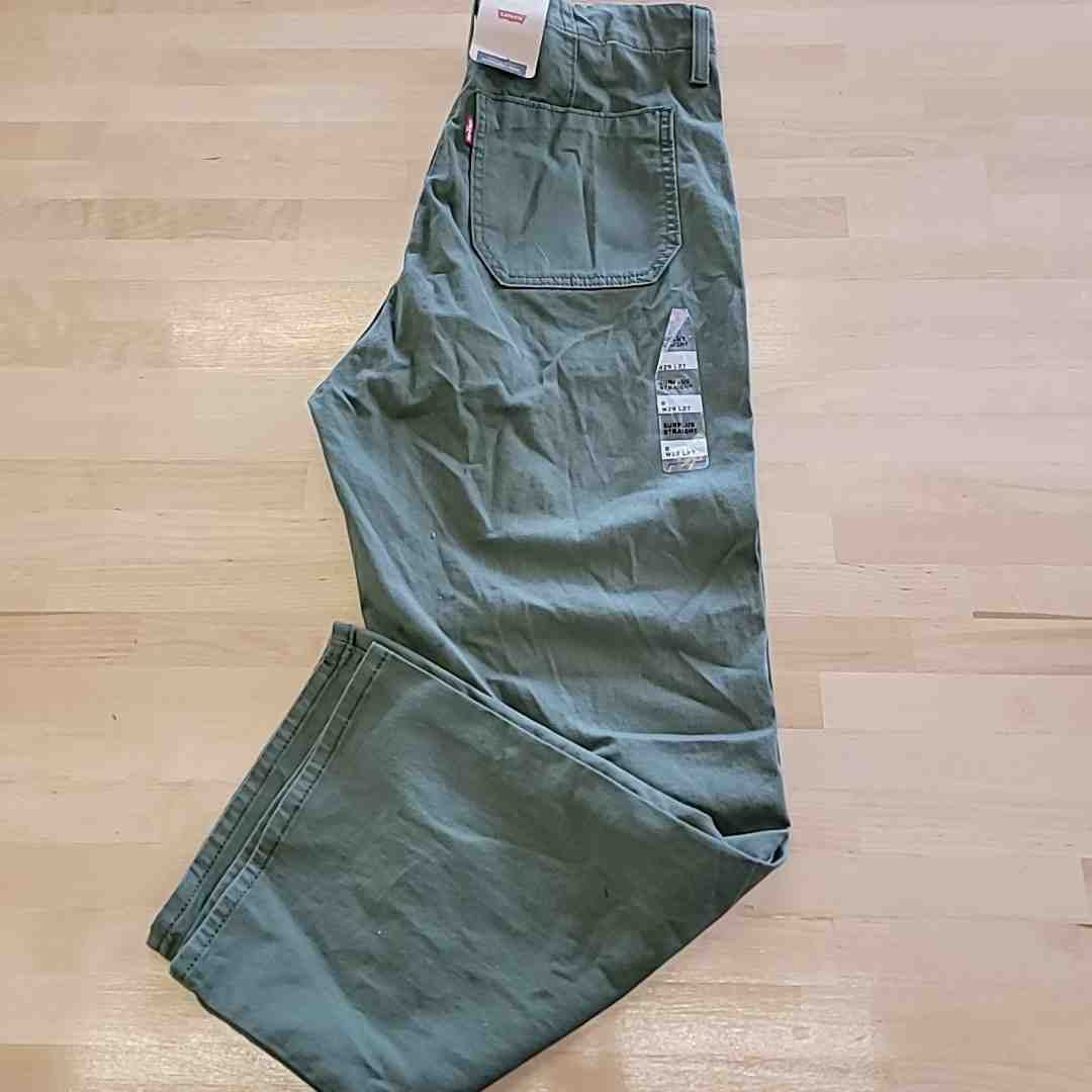 Levi's Size 8 Green cargo