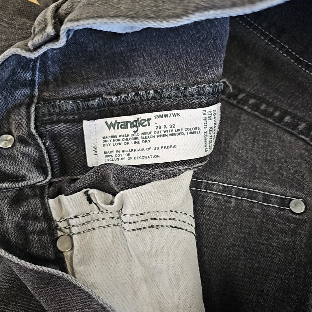 Wrangler Size 28 Black Jeans