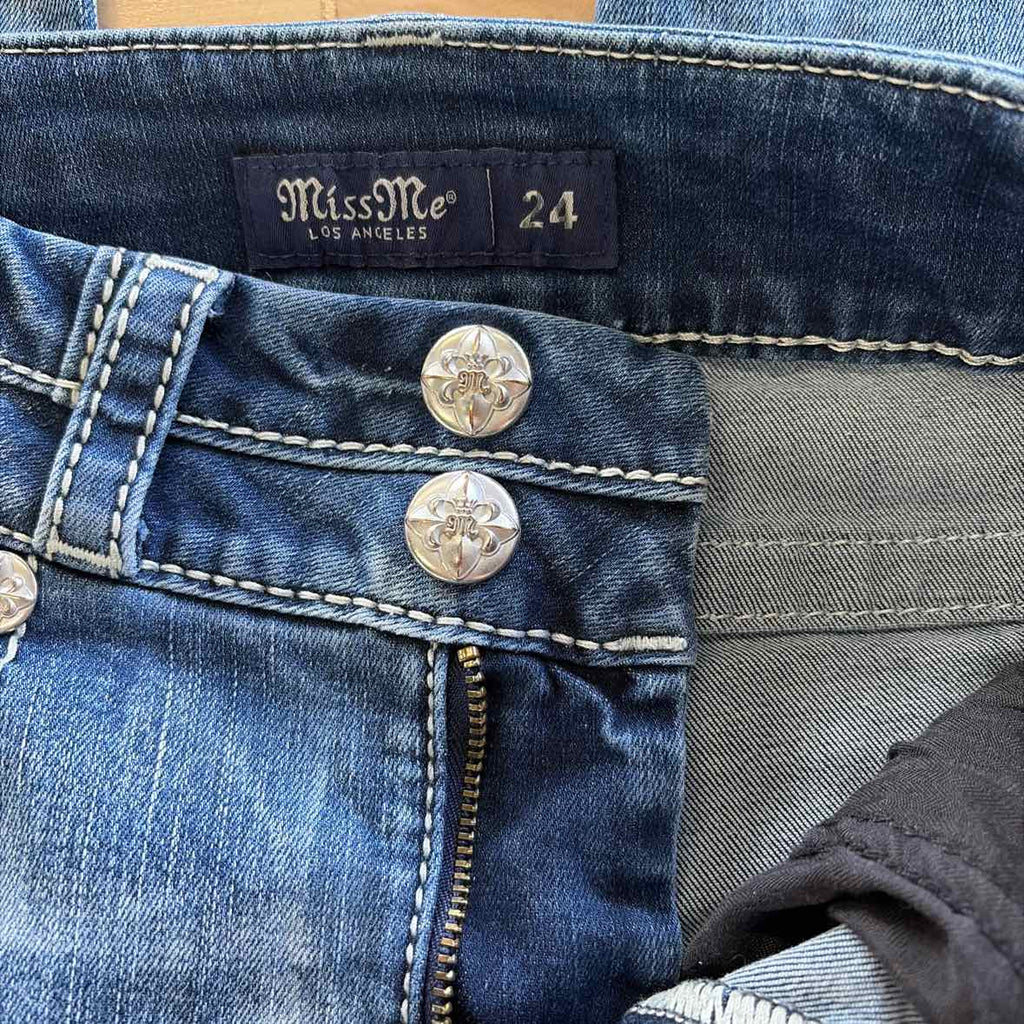Miss Me Size 24 Blue Denim Preloved Jeans