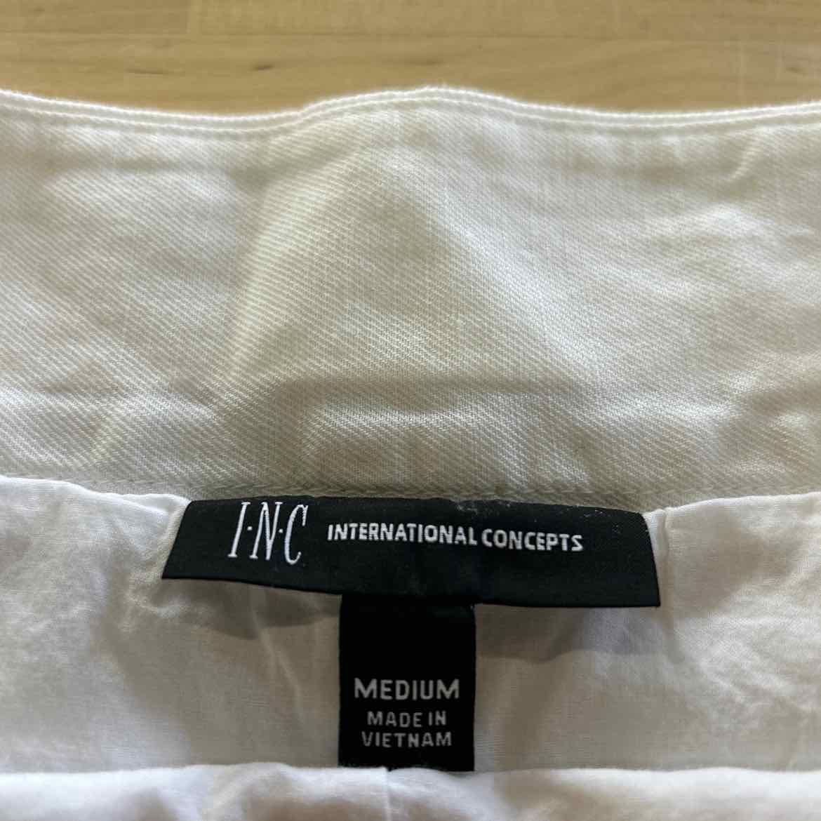 INC Women Size M White Preloved Shorts
