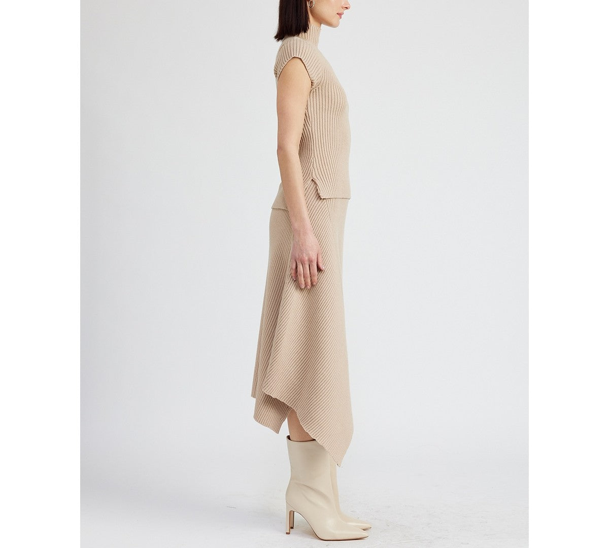 En Saison Women's Elaine Ribbed Asymmetric-Hem MIDI Skirt - Taupe