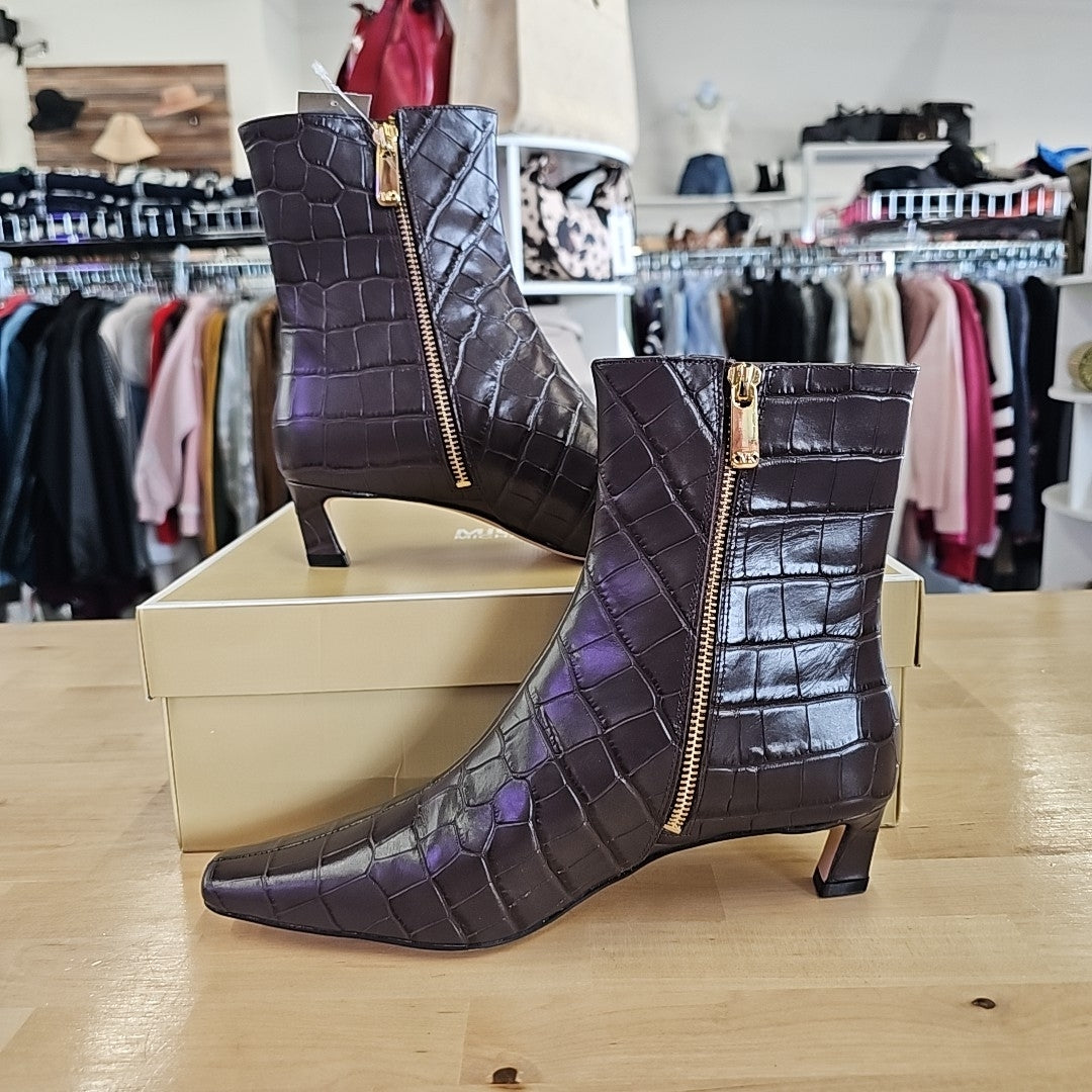 Michael Kors Size 6.5 Brown New Boots
