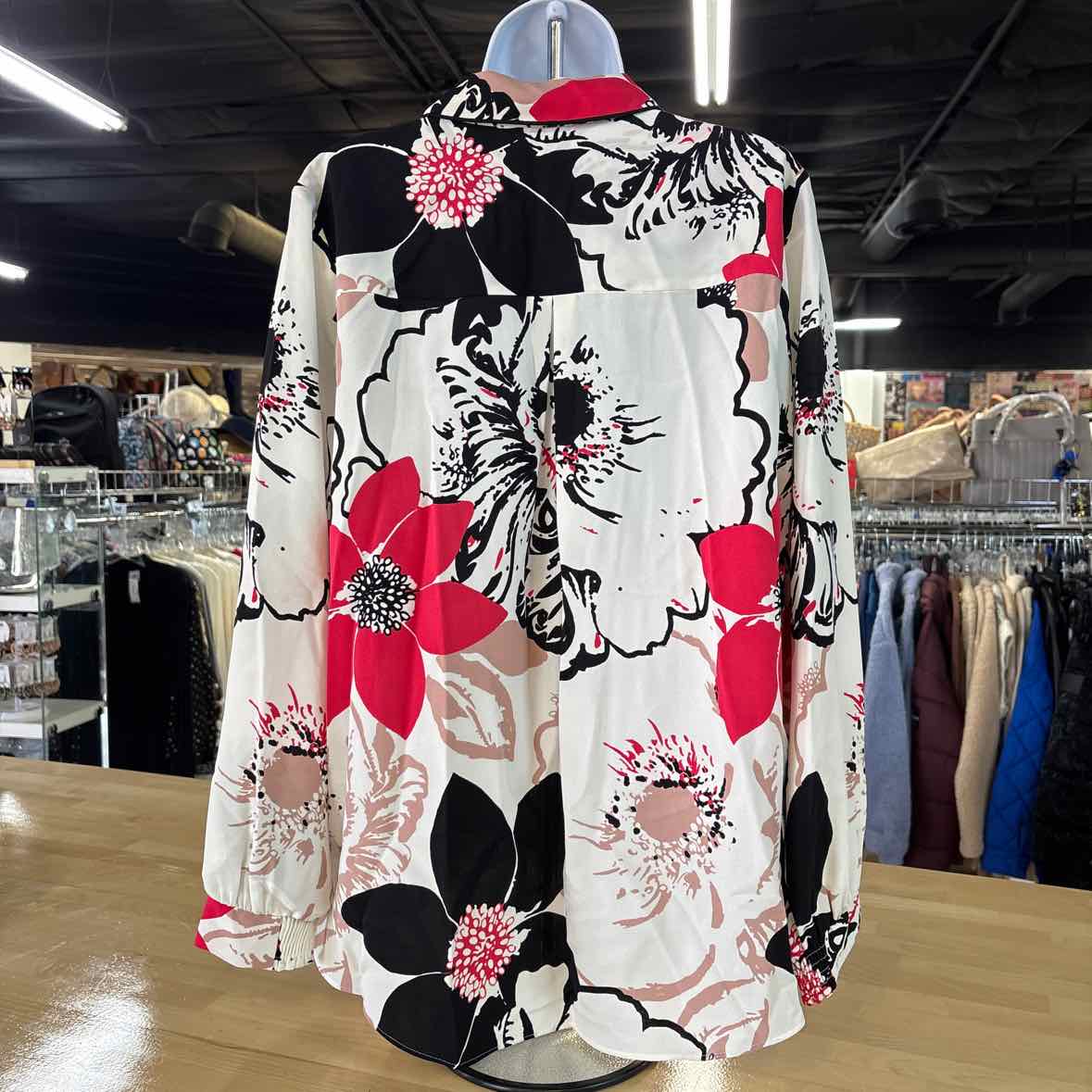 Alfani Size 1X White New Blouse LS