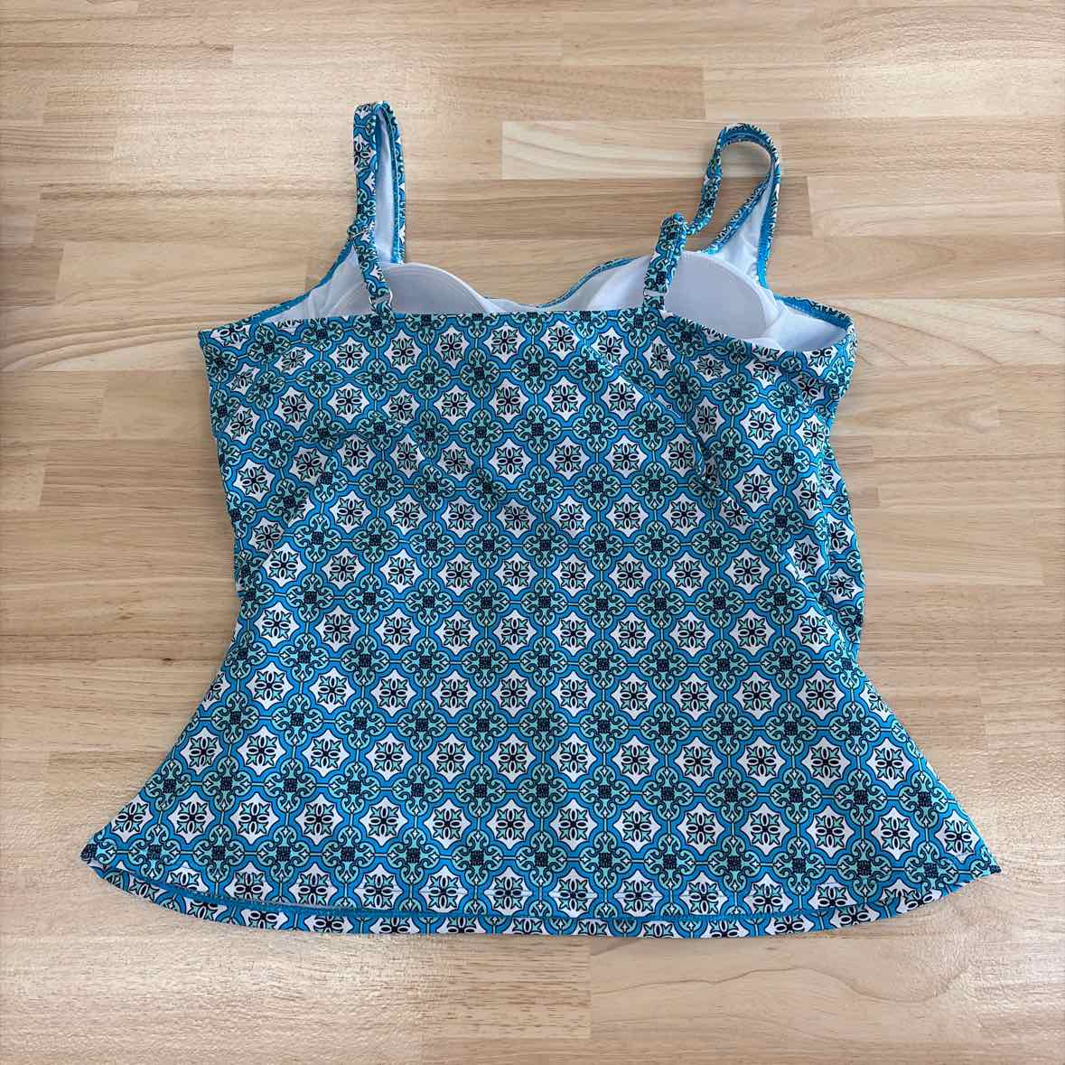 Swim Solutions Size 18 Printed Tummy-Control Tankini Top,Tile Together
