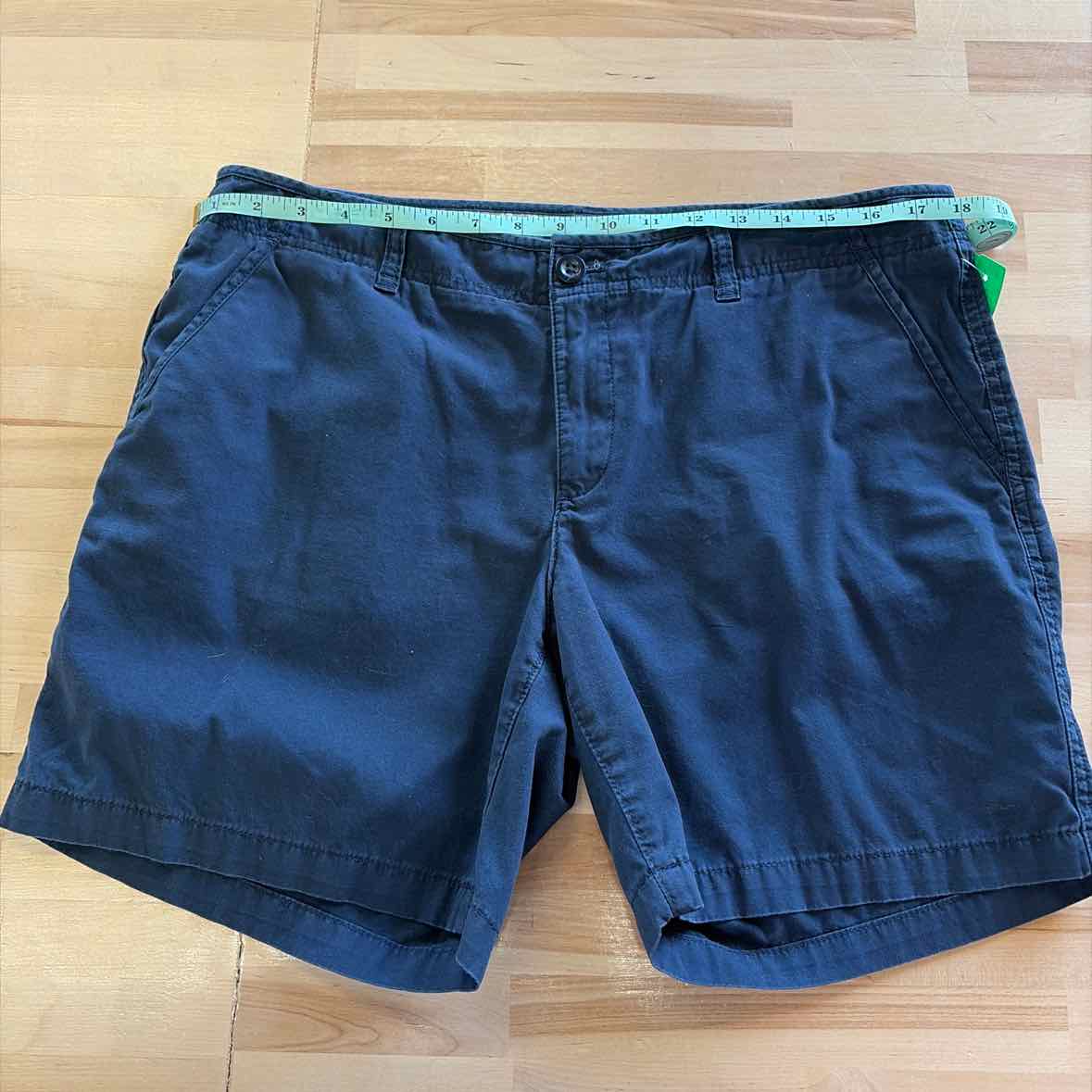 Eddie Bauer Women Size 12 Blue Preloved Shorts