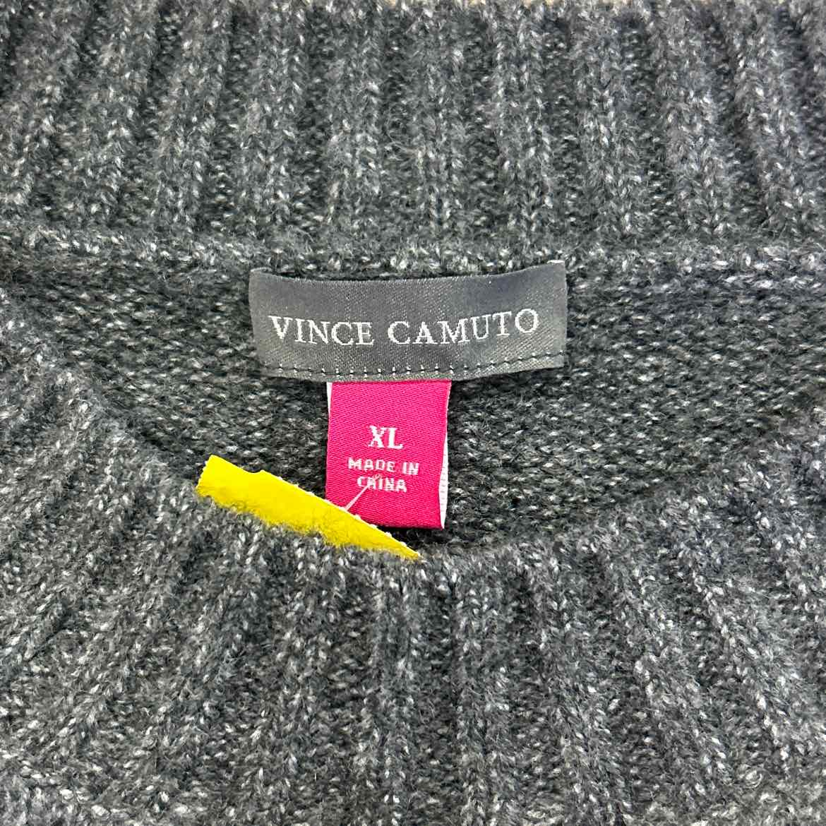 Vince Camuto Size XL Gray Sweater
