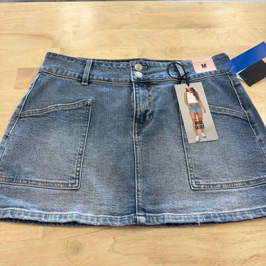 Celebrity pink Size M Blue New Skirt