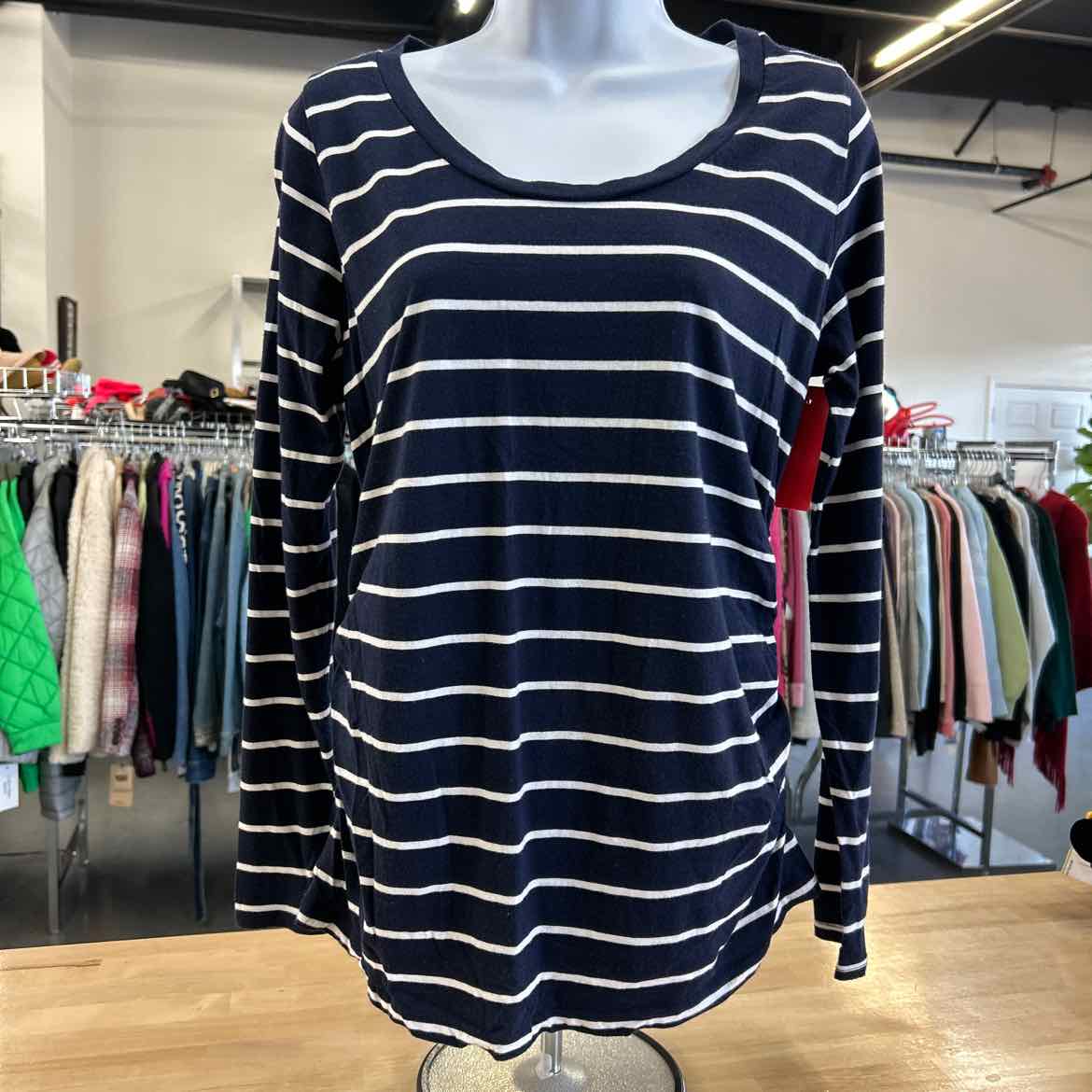 Liz Lange Size L Navy Long Sleeve