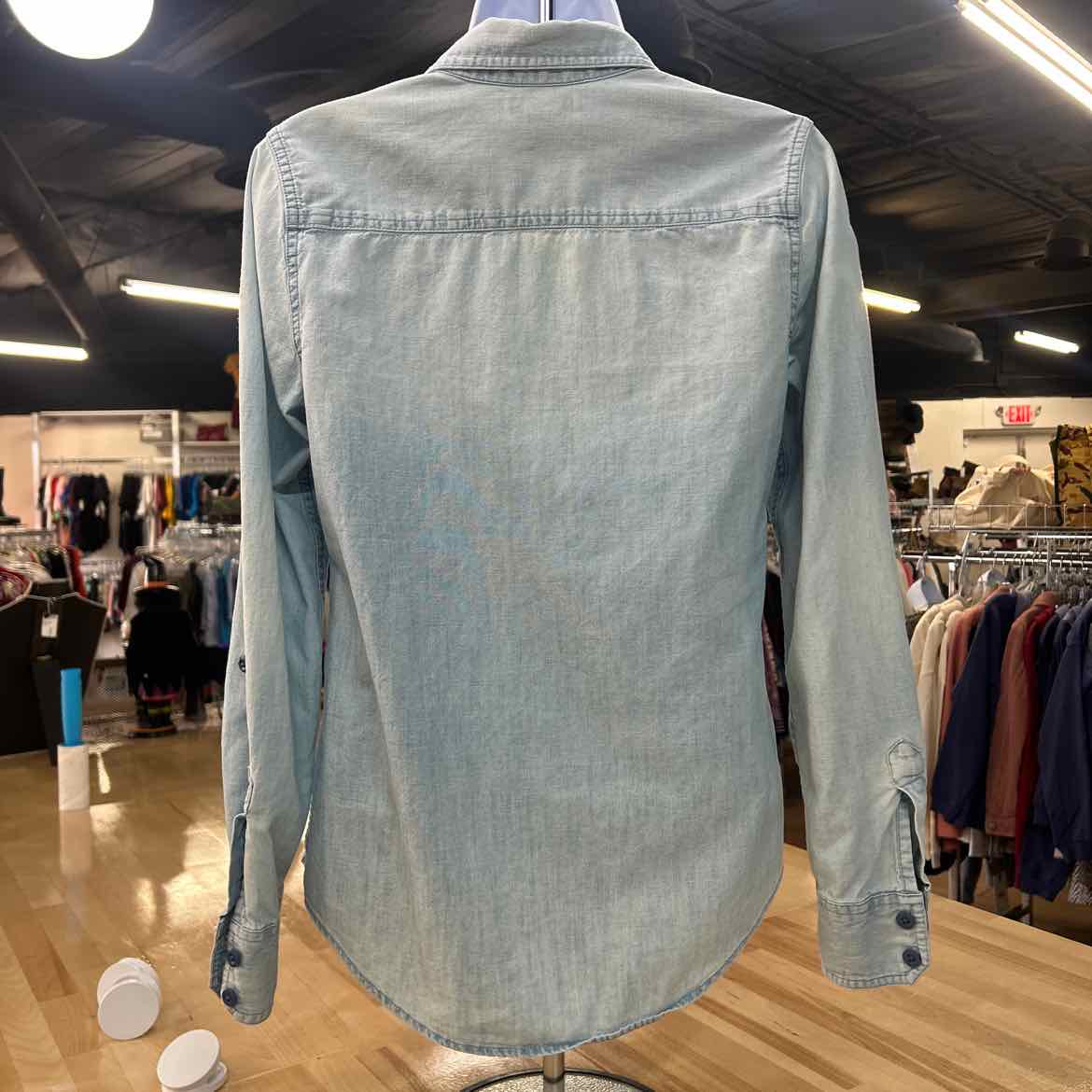 Lucky Brand Size S Blue Denim Preloved Button Down LS