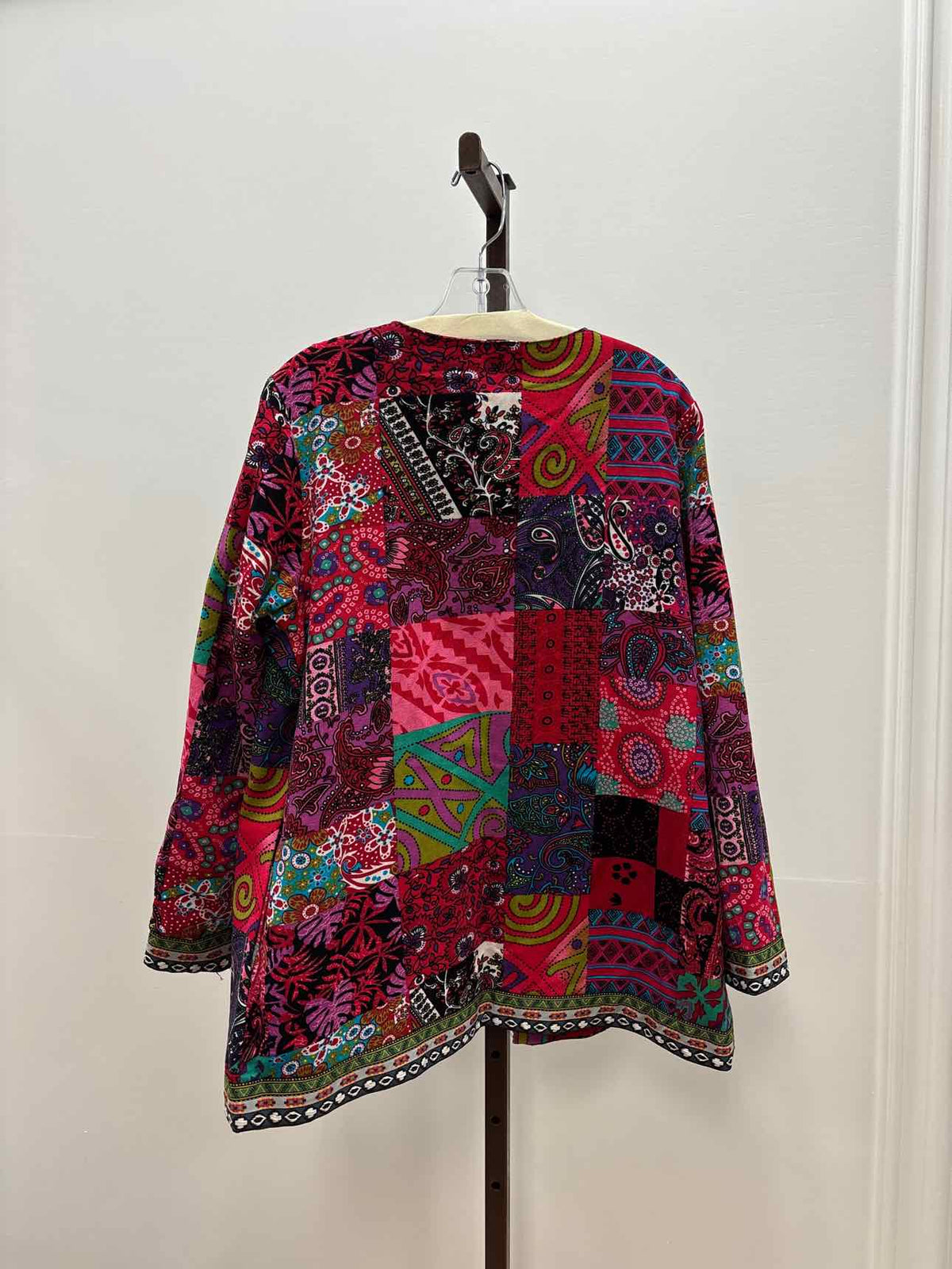 E-Retro Size XL Multi-Color Preloved Jacket