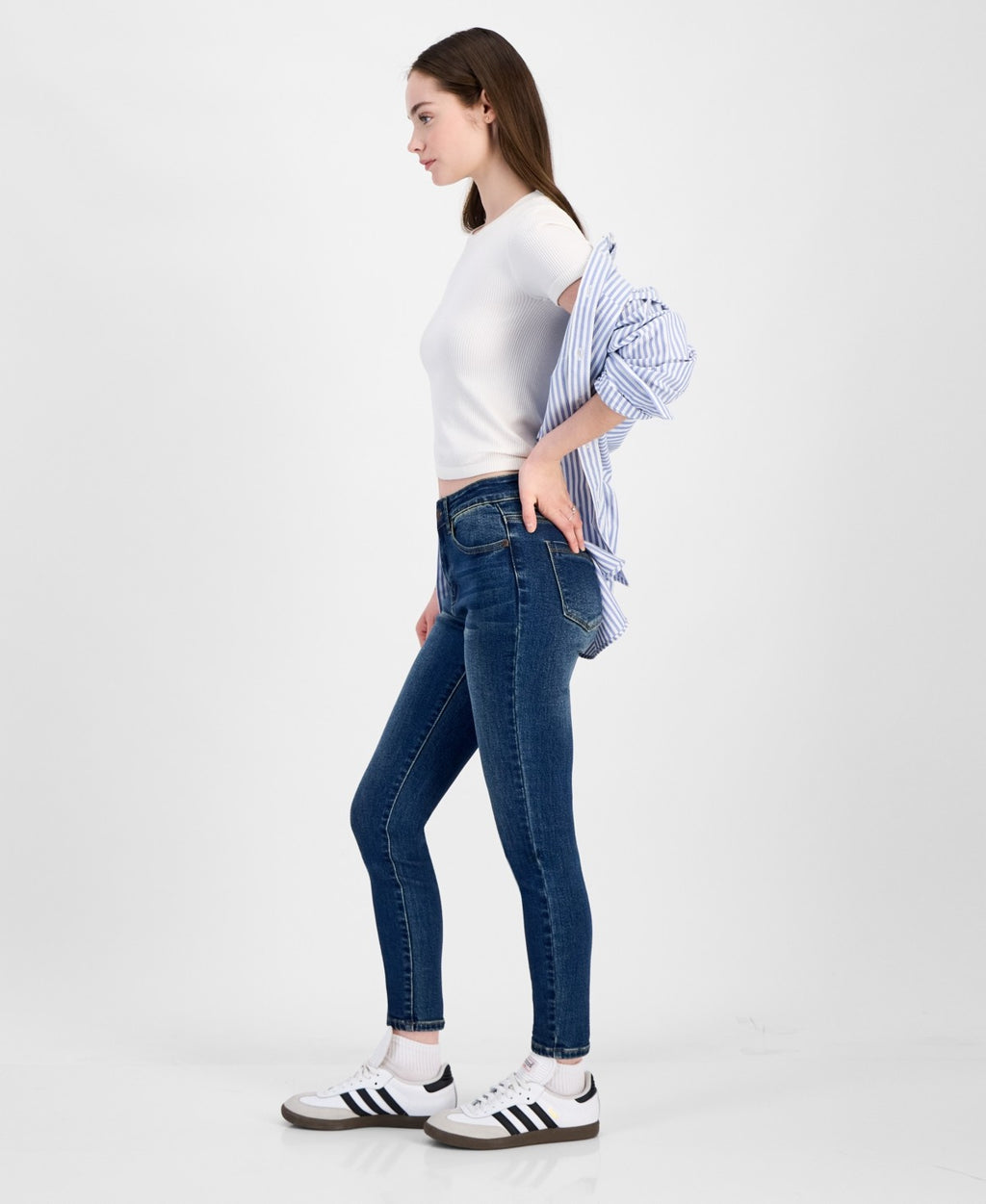 Gogo Jeans Size 0 Stretch Curvy Skinny Jeans - Dark Wash