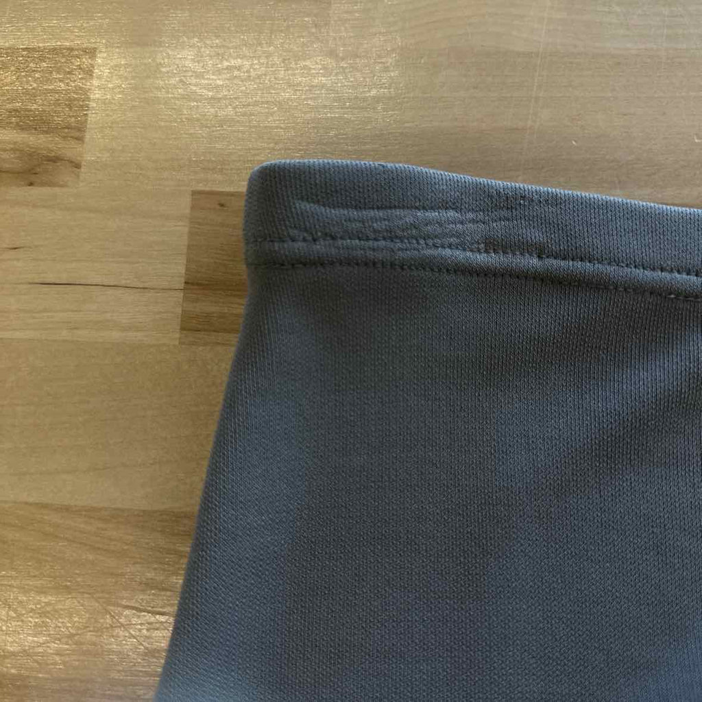 Old Navy Size M Gray Skirt