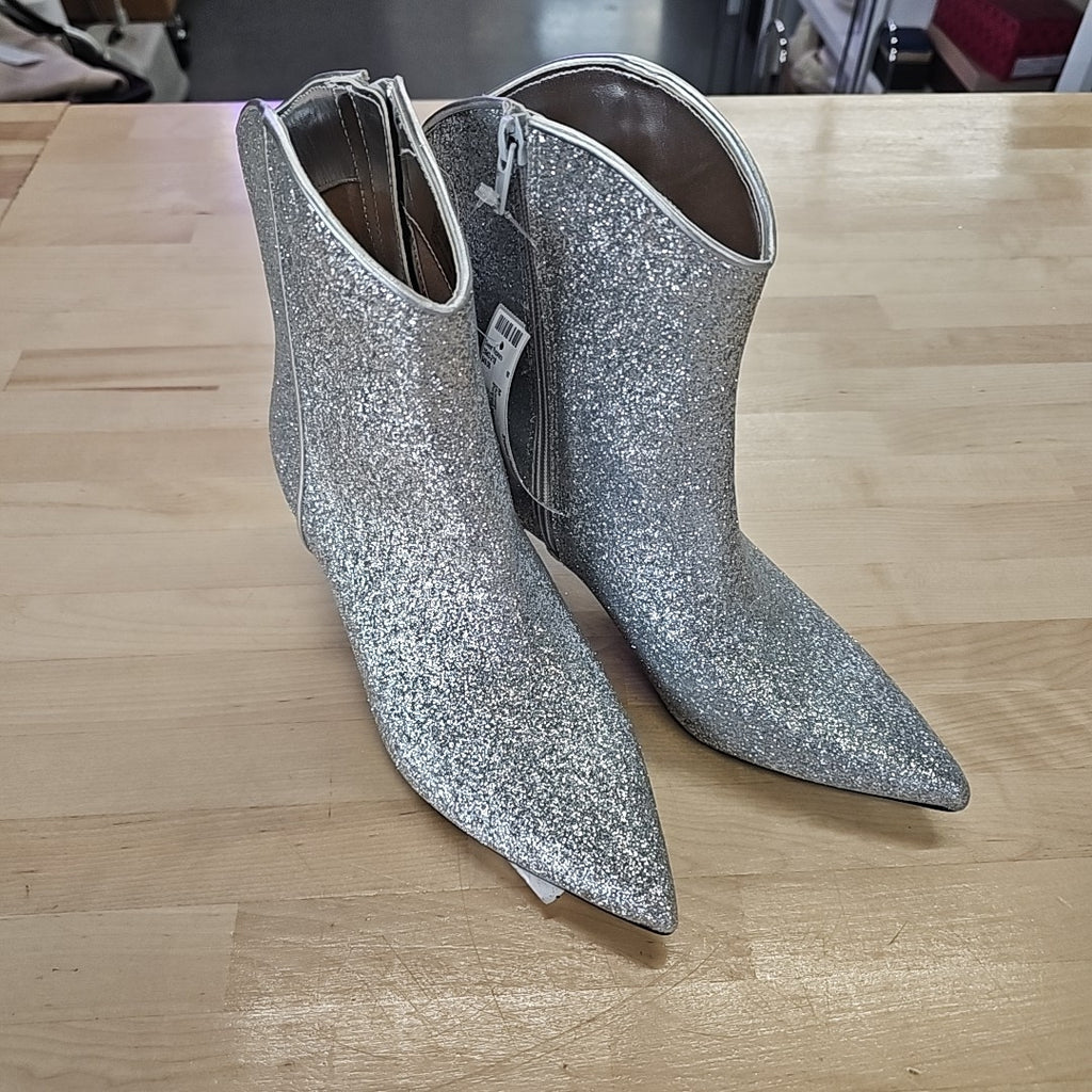 On 34th Aatira Tulip Booties - Silver Glitter Size 5.5