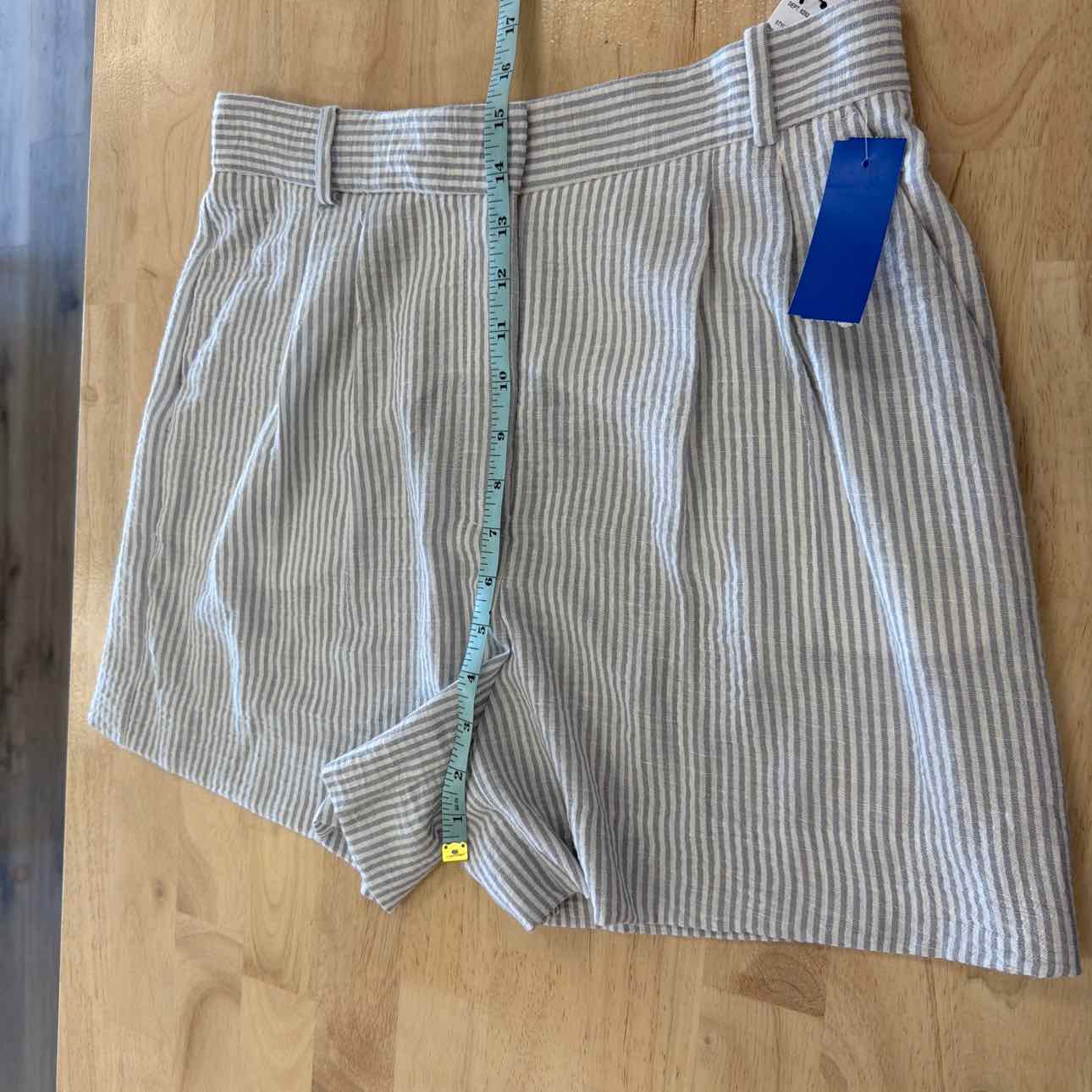 BCX Women Size 11 Gray New Shorts