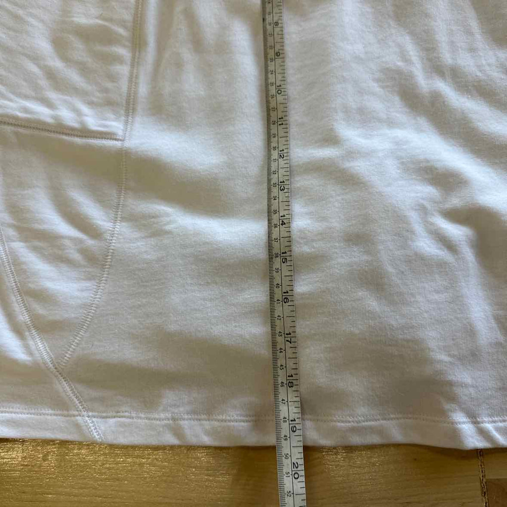 D&Co Size L White Skorts
