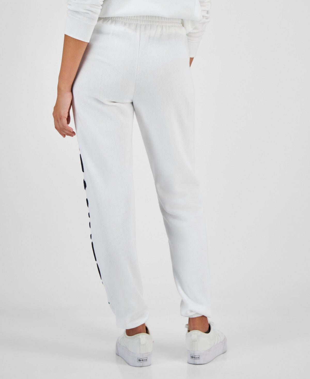 Love Tribe Juniors' Peanuts Holiday Graphic Jogger Sweatpants - Bright White