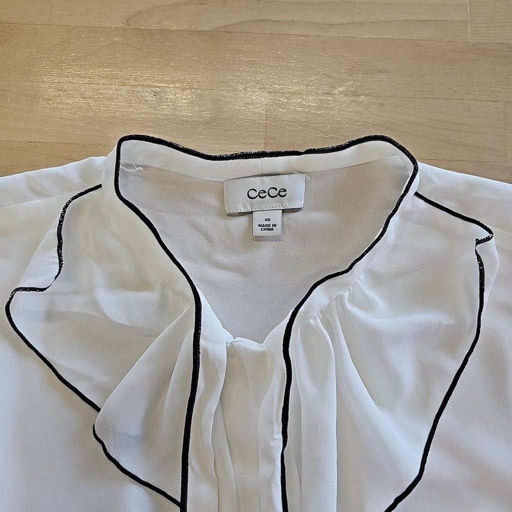 CeCe Size XS White New Blouse
