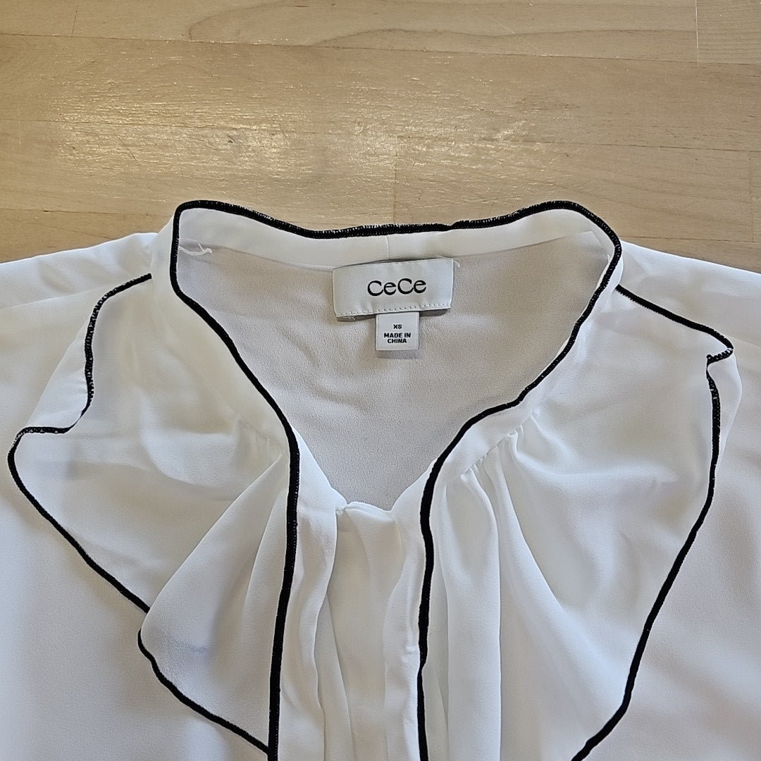 CeCe Size XS White New Blouse