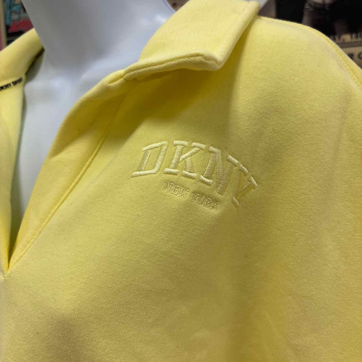 DKNY Size S Neon Yellow New Sweater
