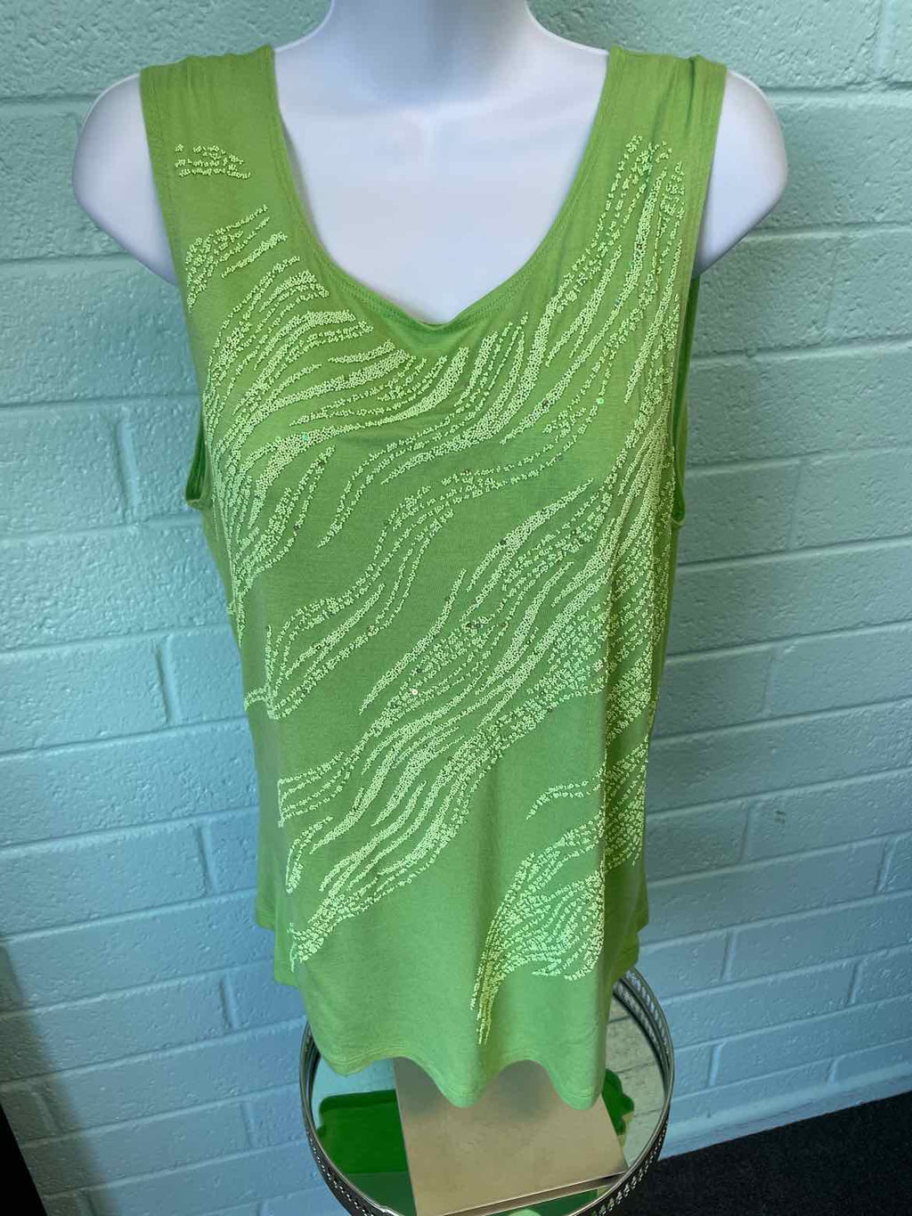 Bleeker&Mcdougal Size L Green Tank