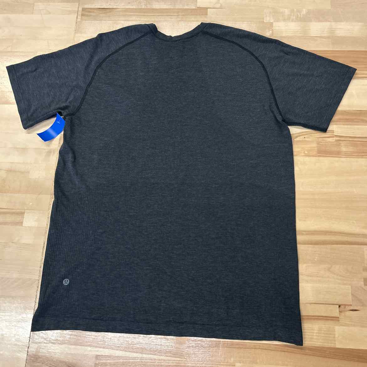 LuluLemon Size XL Gray MENS Athletic Tee