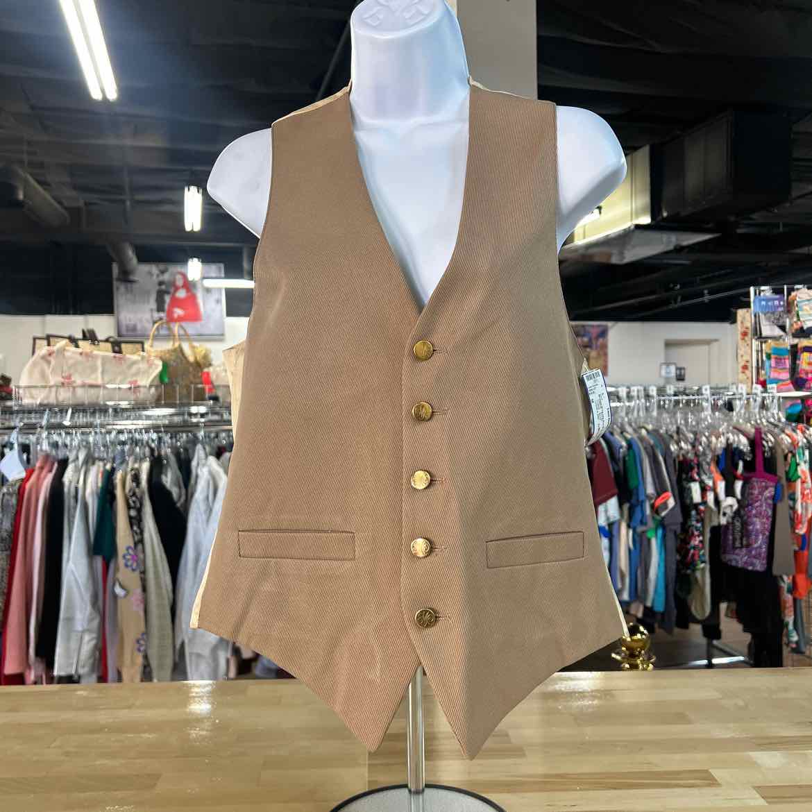 Michael Novarese Size M Tan New Vest