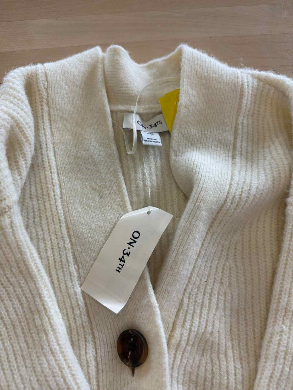 On 34th Size XXS White Cardigan