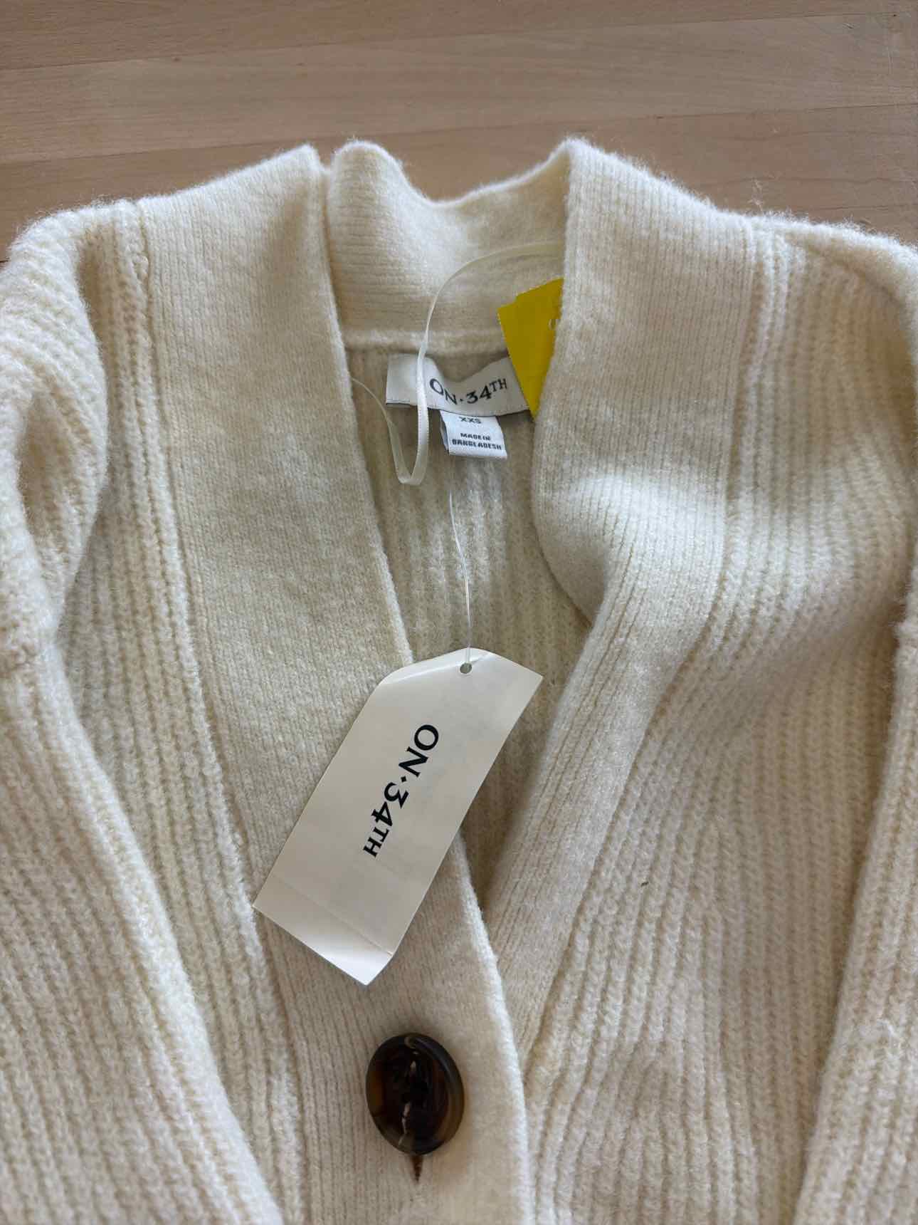 On 34th Size XXS White Cardigan