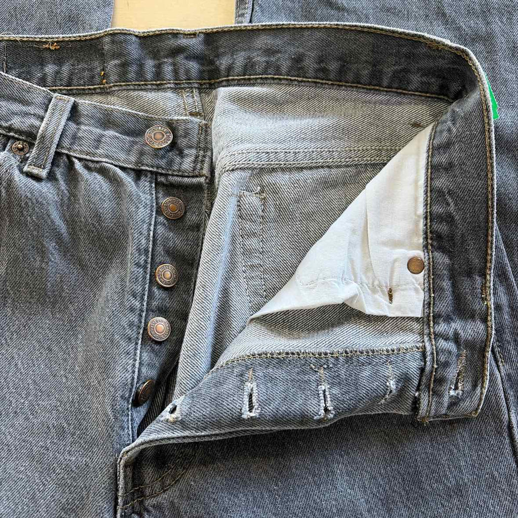 Levi's Size 30 Gray Preloved Jeans