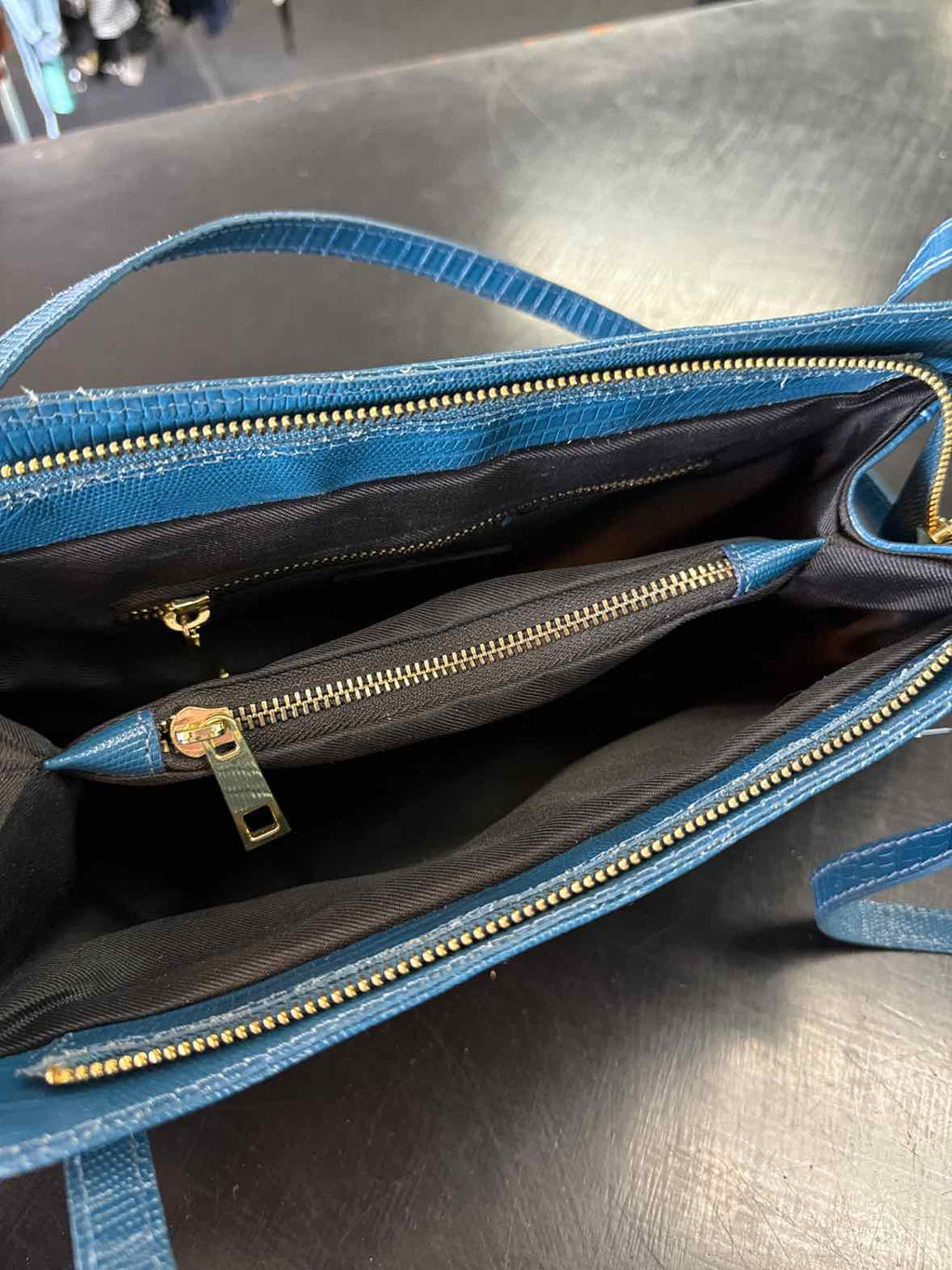 Divina Firenze Blue Shoulder Leather Handbag